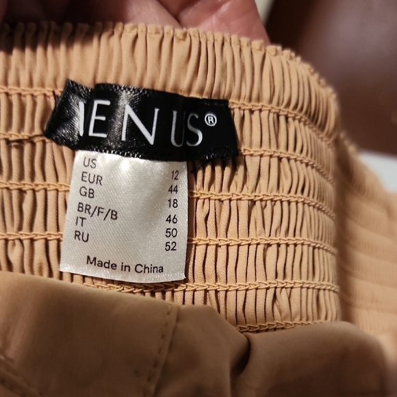 VENUS NWOT Trendy Tan Strapless Buttoned Shirt for Summer - Picture 2 of 6